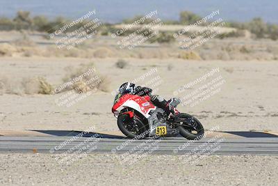 media/Dec-07-2025-CVMA (Sun) [[3e7d2de5dc]]/Race 9-Formula UL Shootout/